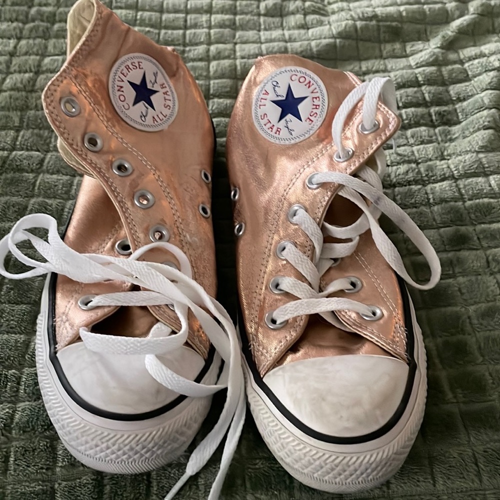 Rose gold converse sz 7